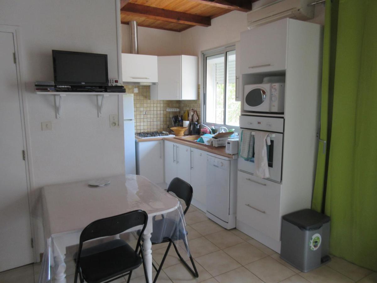 Apart Climatise T3 St Pierre La Mer 1 Er Etage, 4 Pers Fleury  Exterior photo
